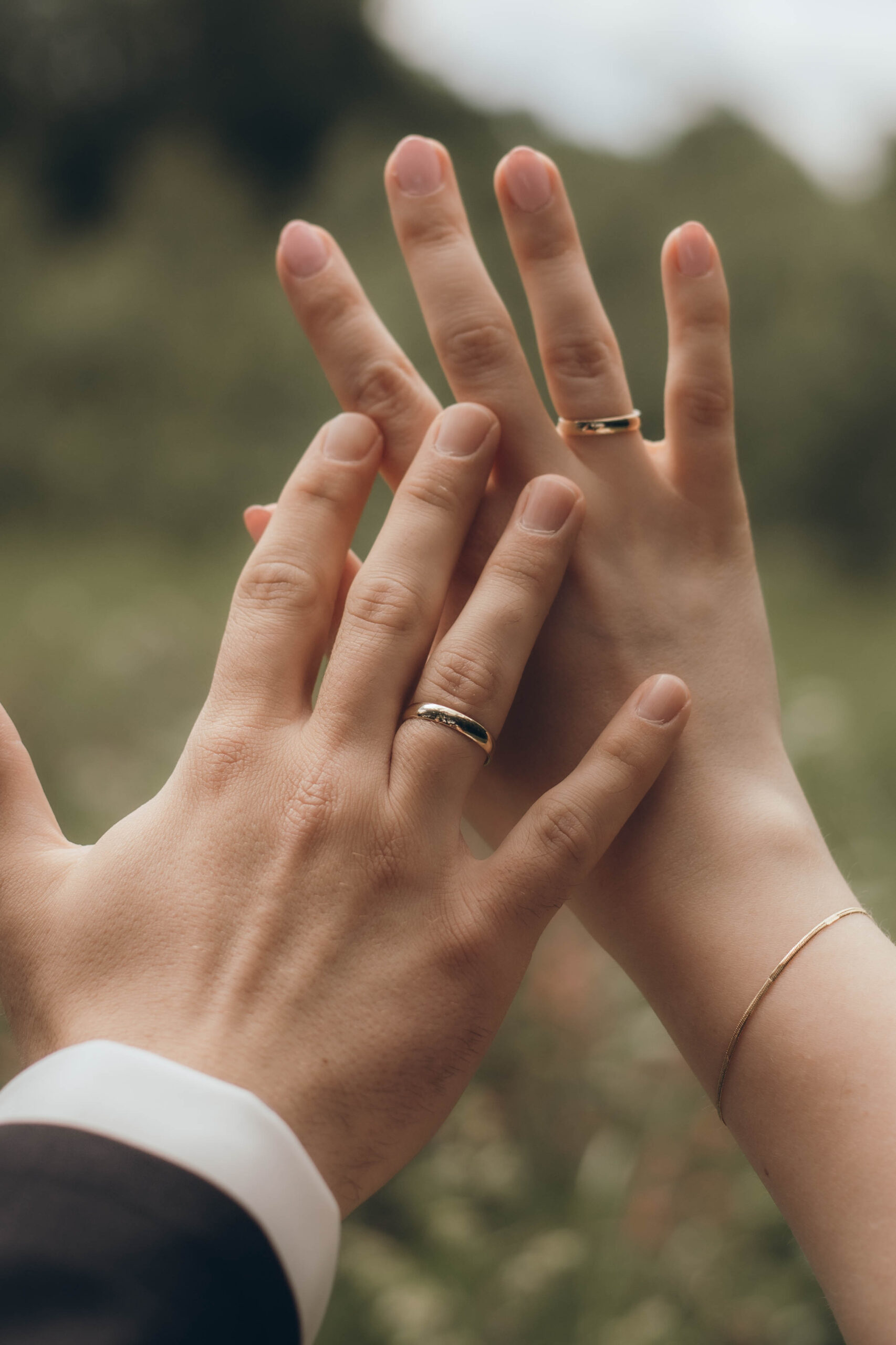 Hände mit Ringen